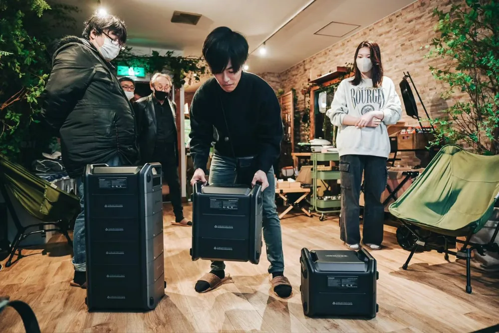 Power station demo at a hands-on event in Japan